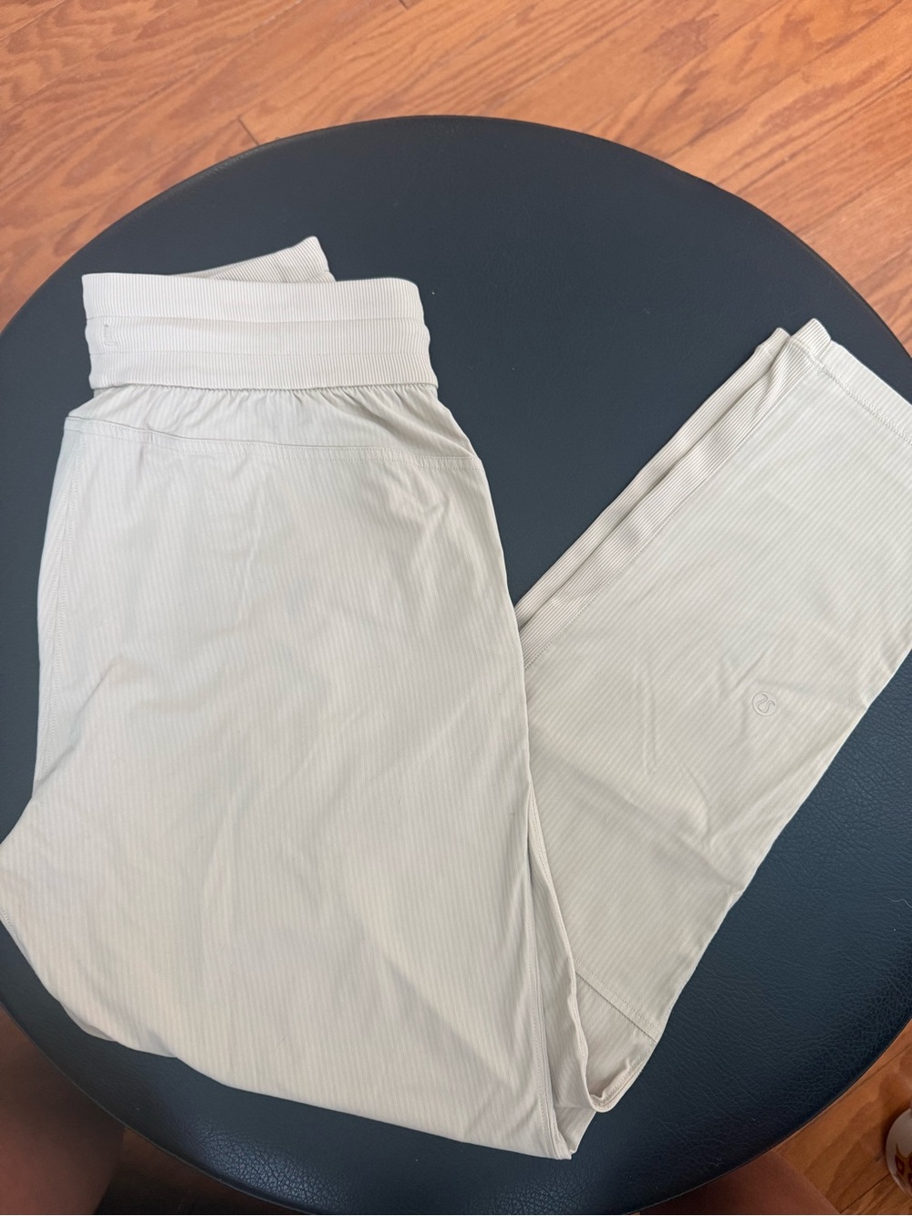 Lululemon Ribbed Dance 7/8 Jogger size 6